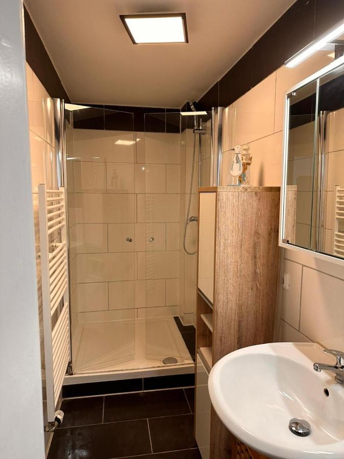 Zimmer Im Zentrum - In Der Naehe Zum Hauptbahnhof Paderborn Kültér fotó